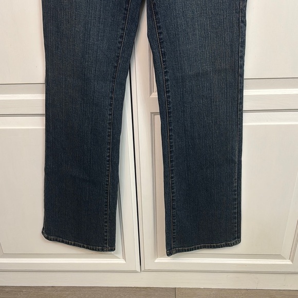 Jag Jeans. Size 2. Never worn. - Picture 6 of 7